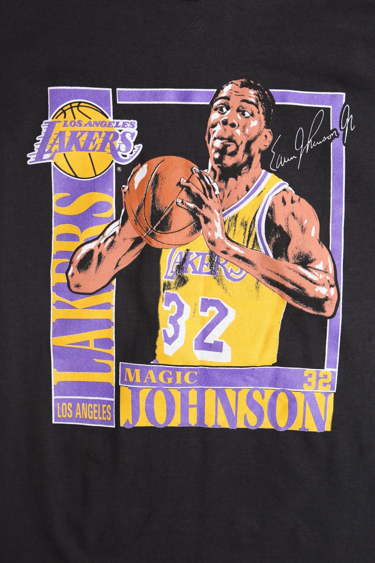 Los Angeles Lakers 32 Magic Johnson Basketball Graphic T-shirt